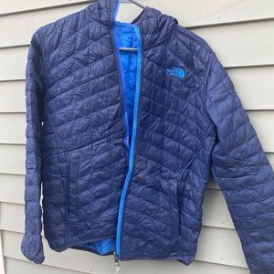 Boys North Face reversible down hoodie